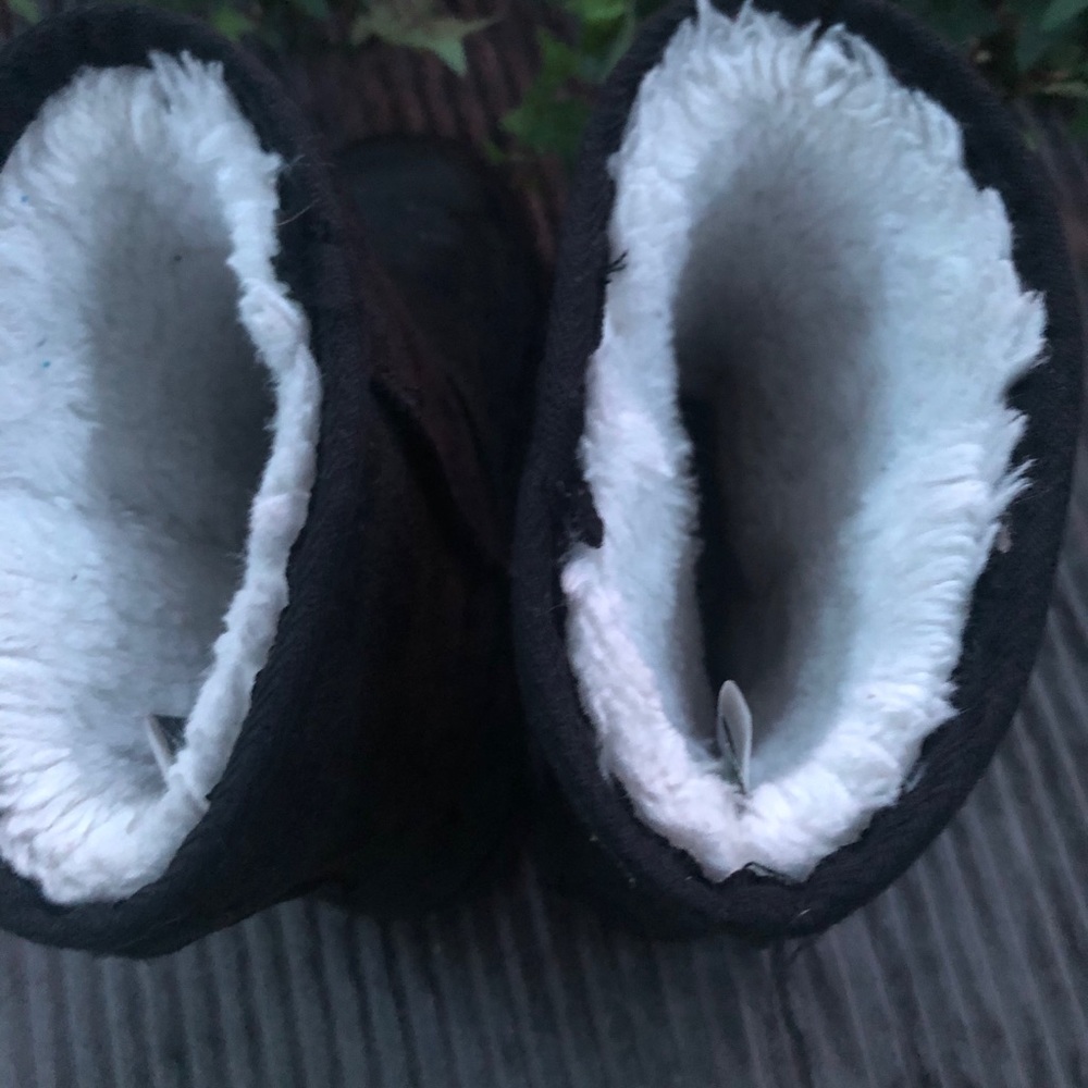 Boots - Picture 3 of 3